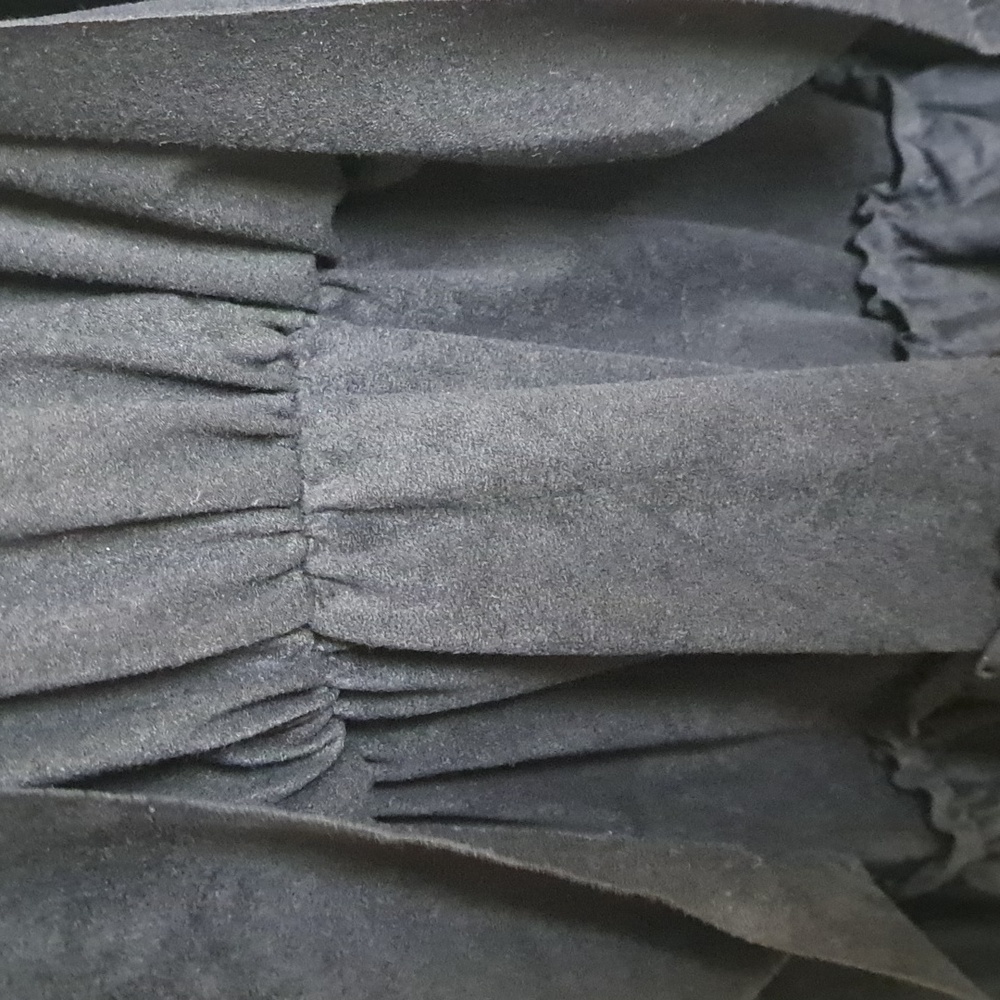 TIER Velvet Skirt - Picture 6 of 10